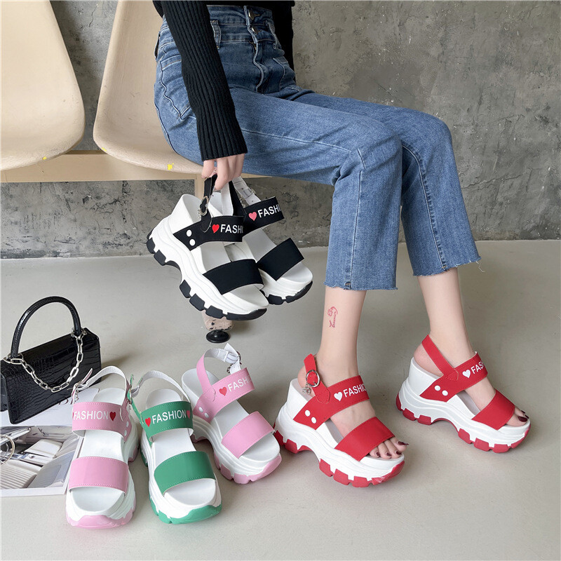 2021 New Summer Korean Version Small Fresh Ladies Fish Mouth Thick Bottom Increased Solid Color Buckle Velcro Sandals