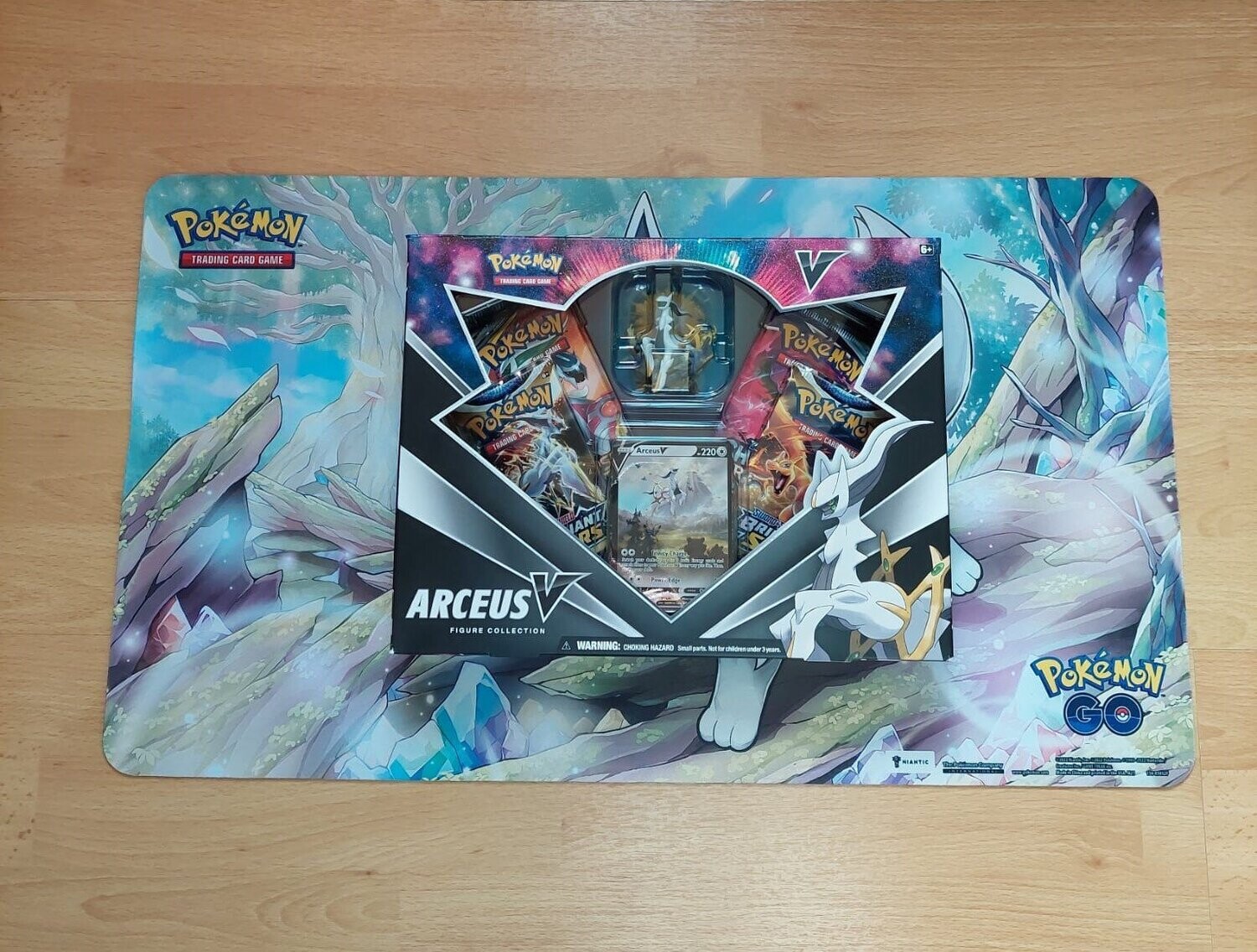 Arceus V Figure Collection