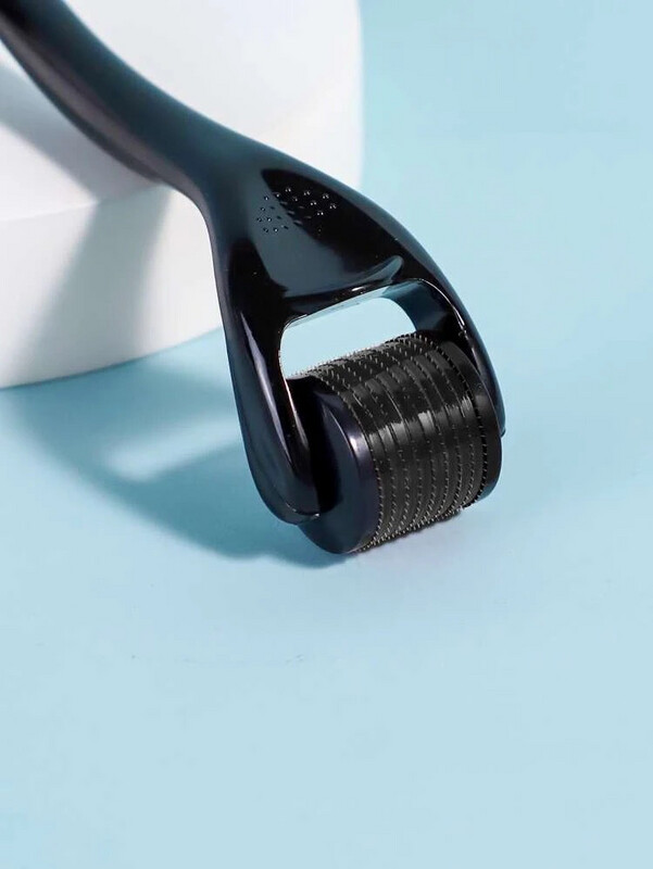 Derma Roller Microneedle Roller With Storage Case