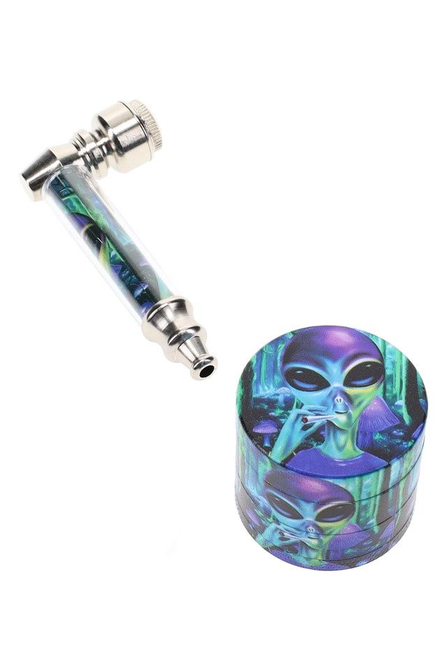 Design Metal - Smoking Alien Pipe Gift Set With Grinder