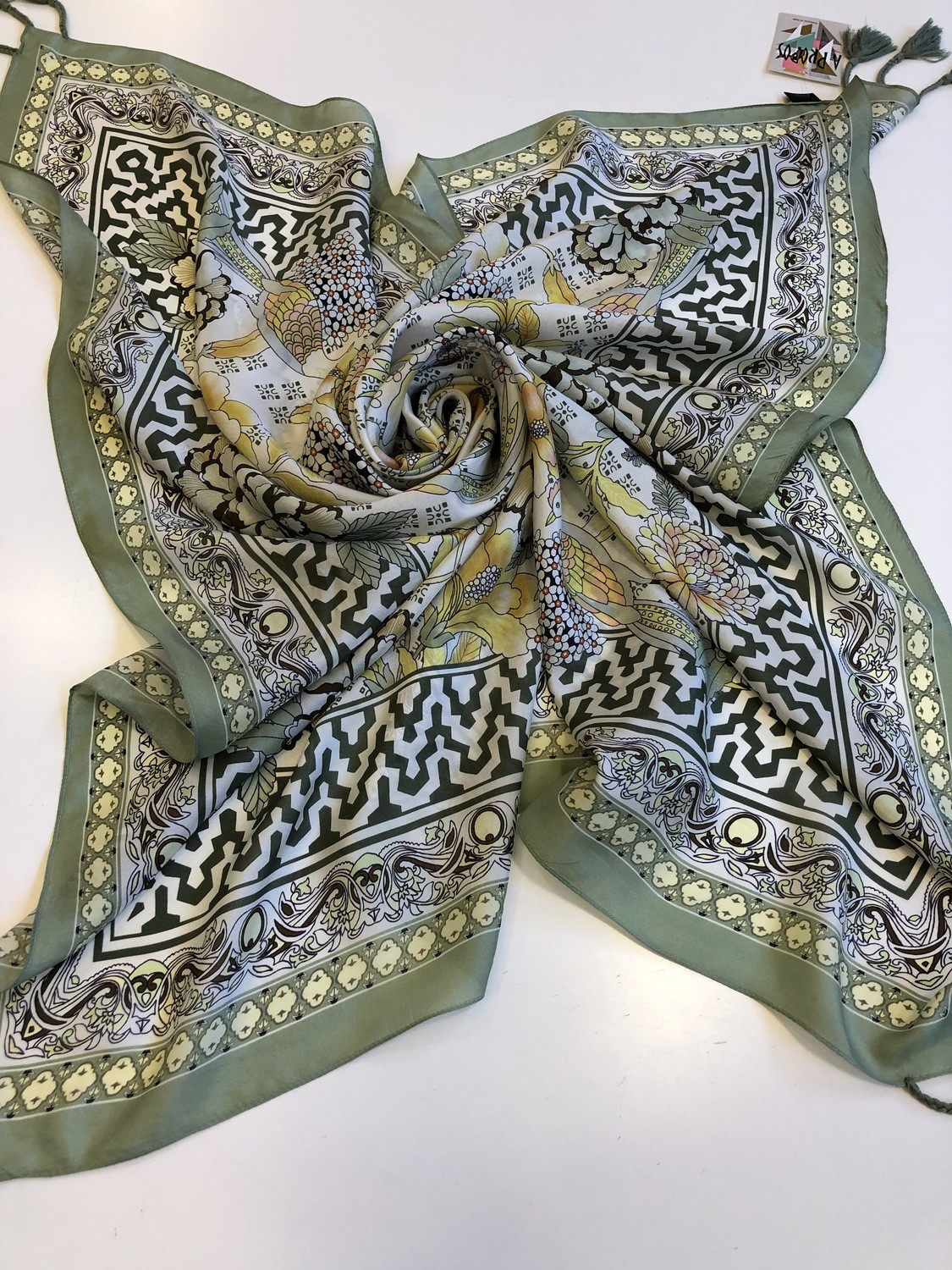 CARRE Soie-silk  green