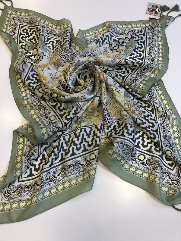 CARRE Soie-silk  green