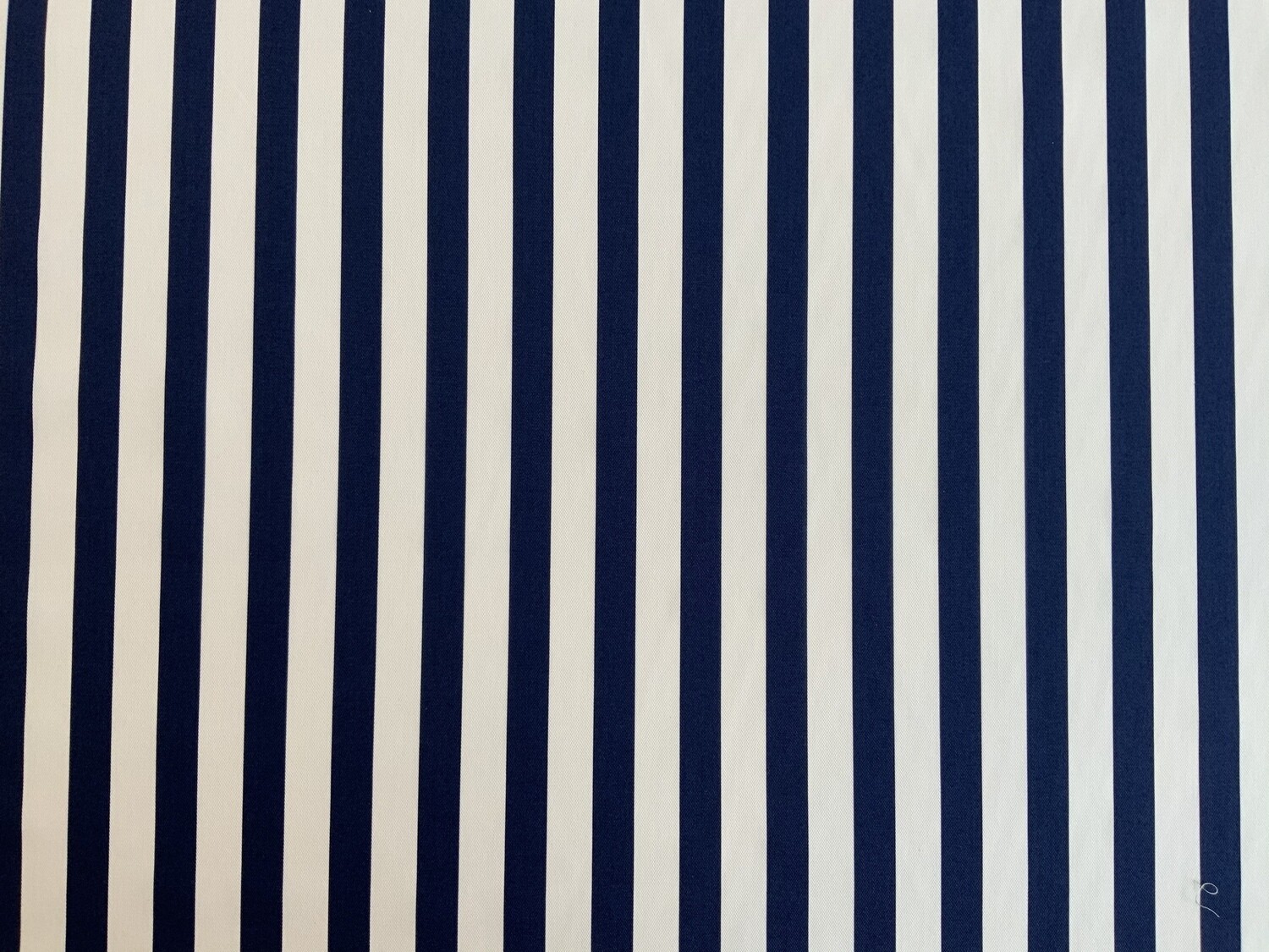 21630 MARINE-OFF WHITE