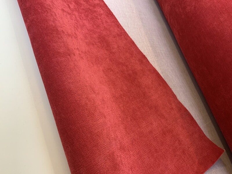 13669  Red