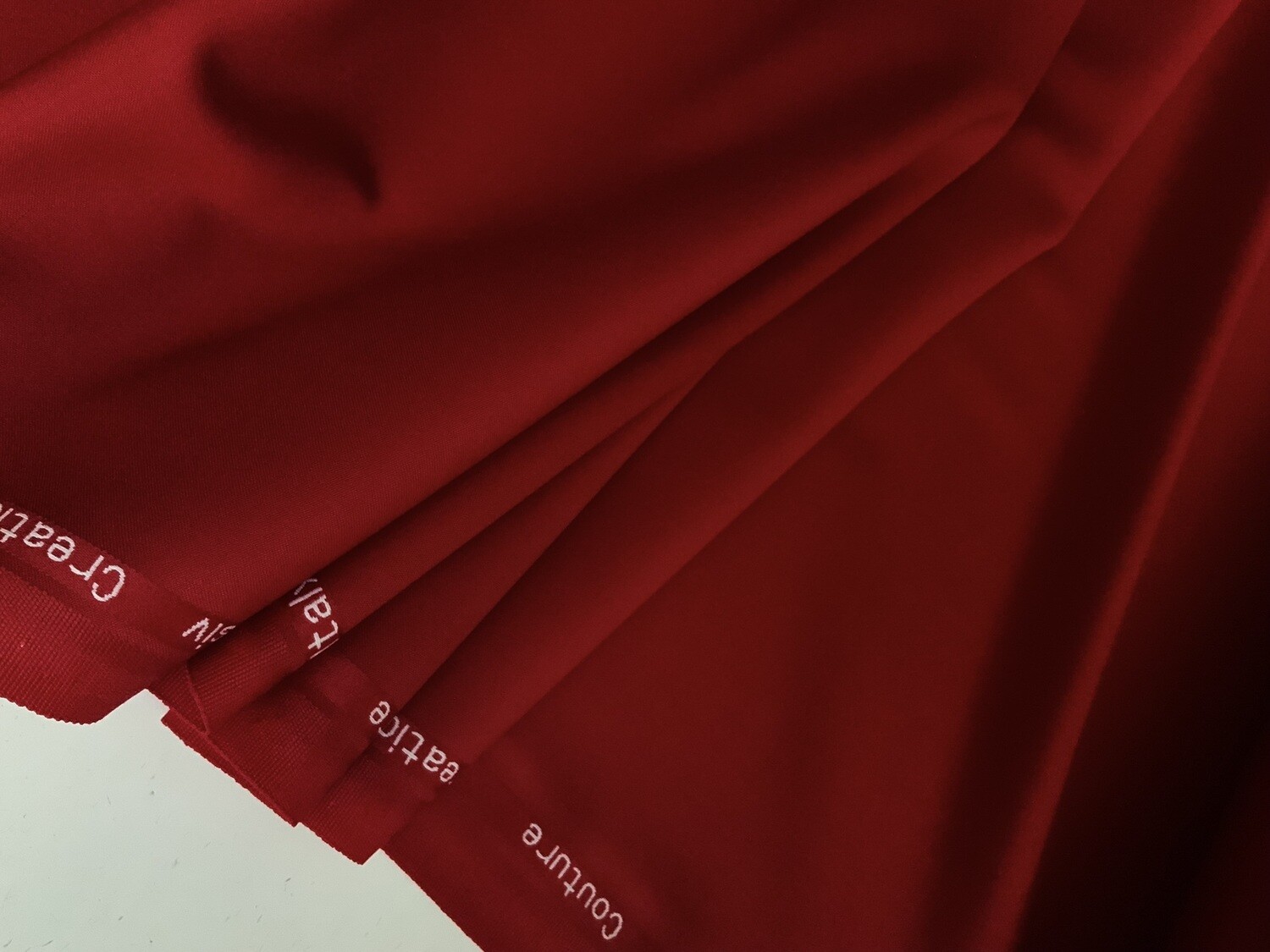 14718 RED