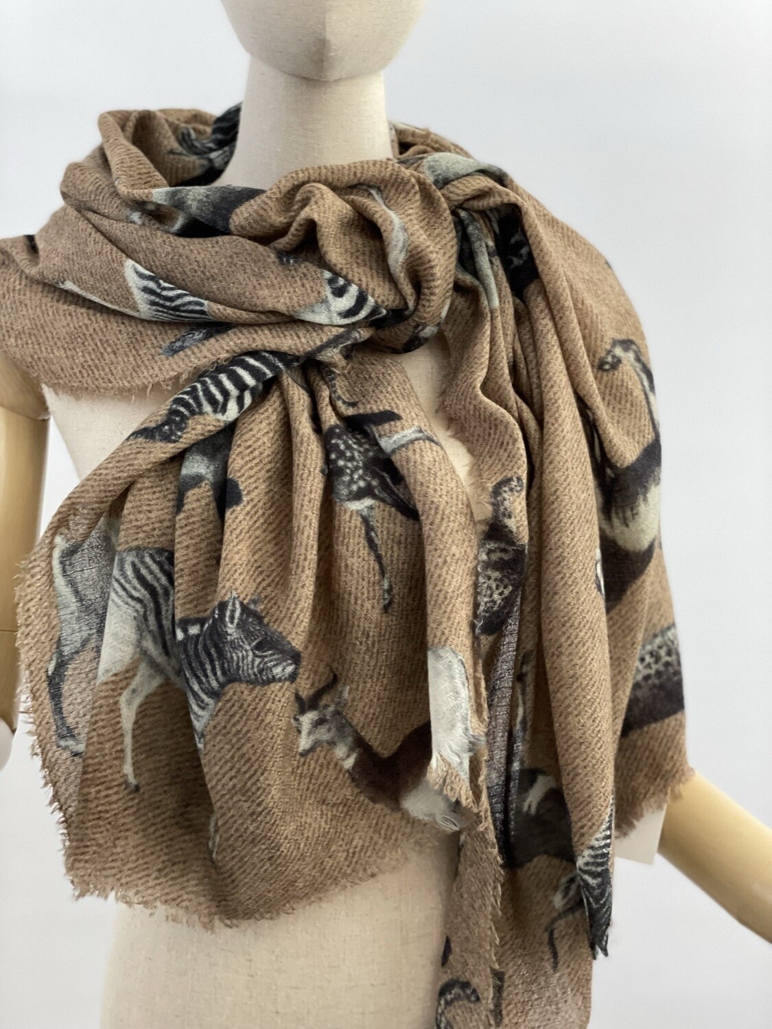 185 FAUNA