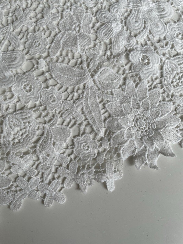 25303 WHITE