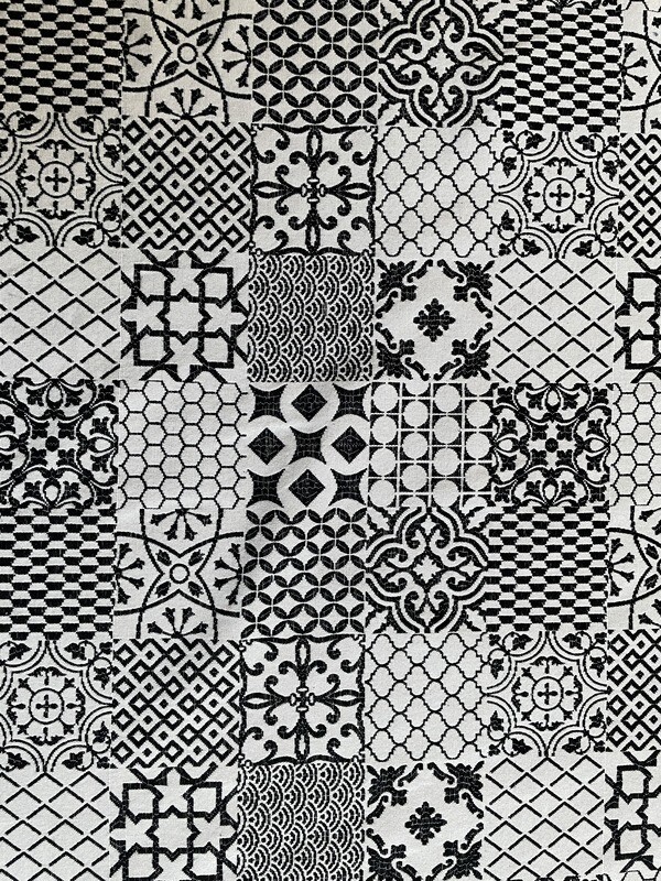 25824 BLACK & WHITE