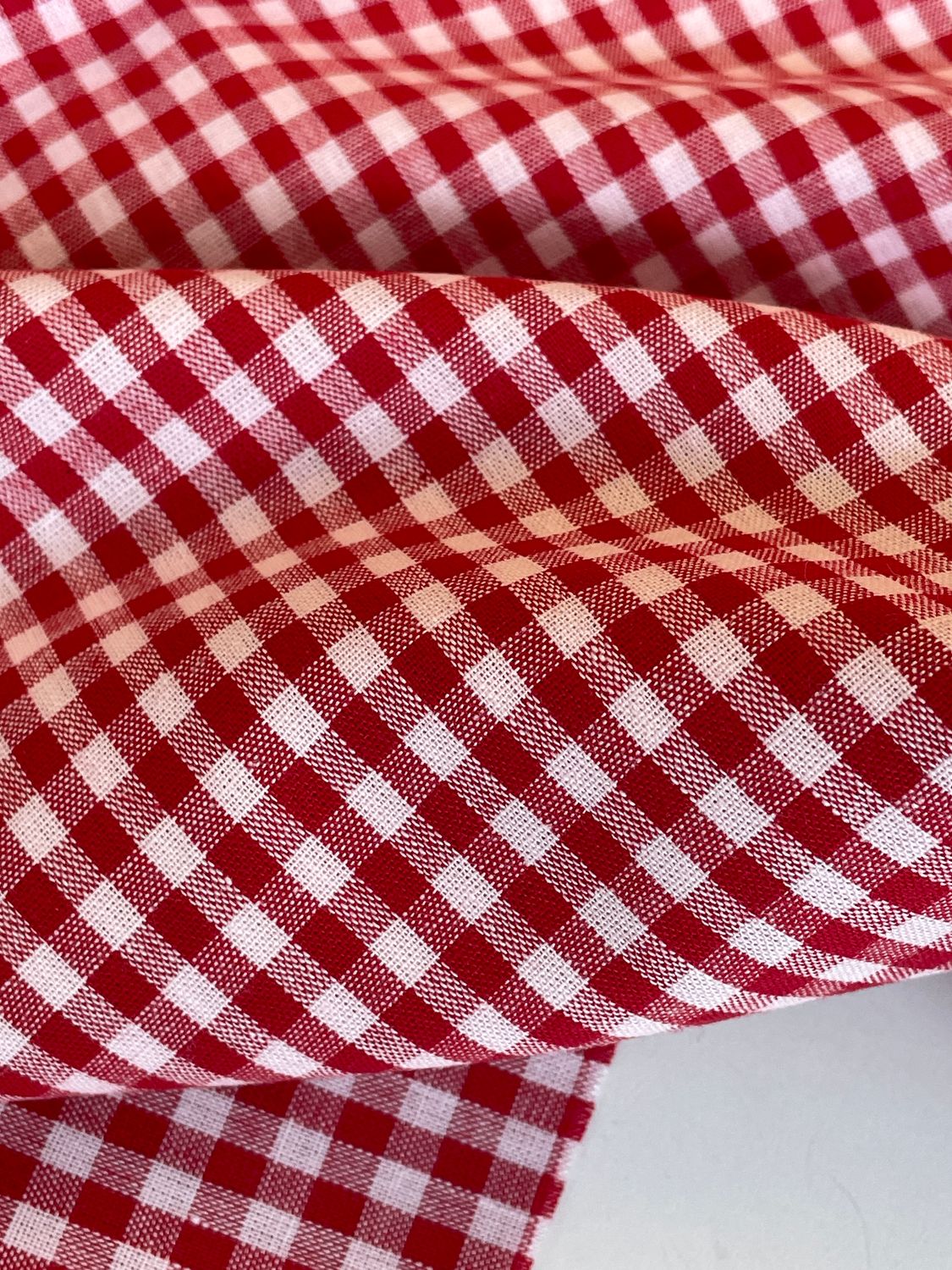 26367 VICHY RED