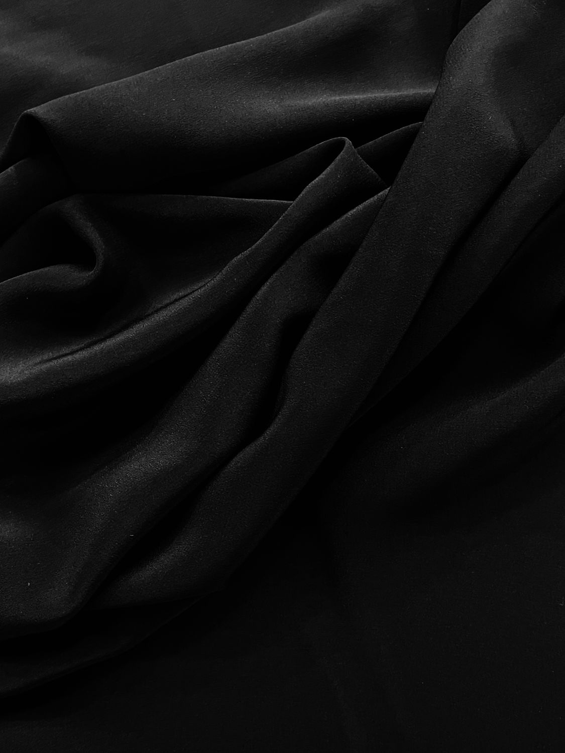 21669 Crêpe de Chine BLACK