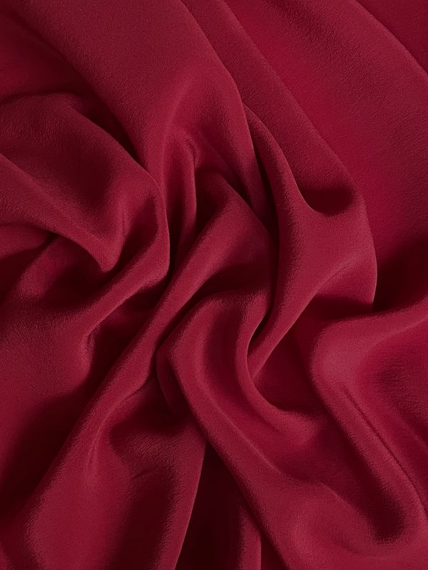 19003 Crêpe de Chine RED