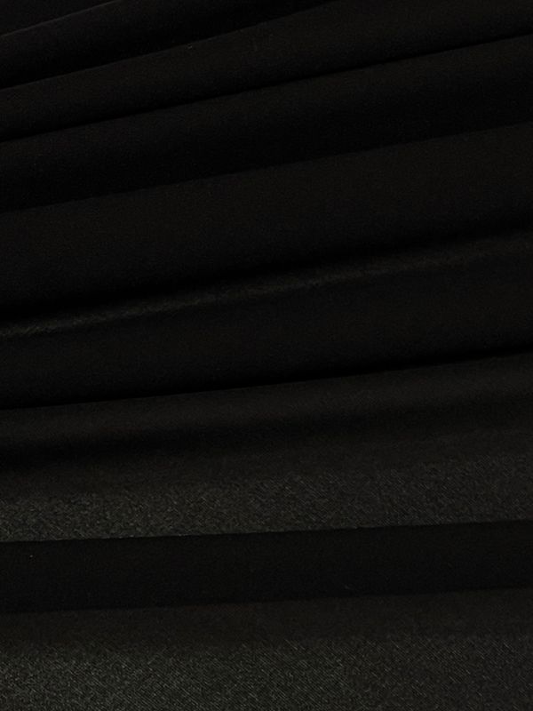 24800 BLACK - SRETCH LINNING