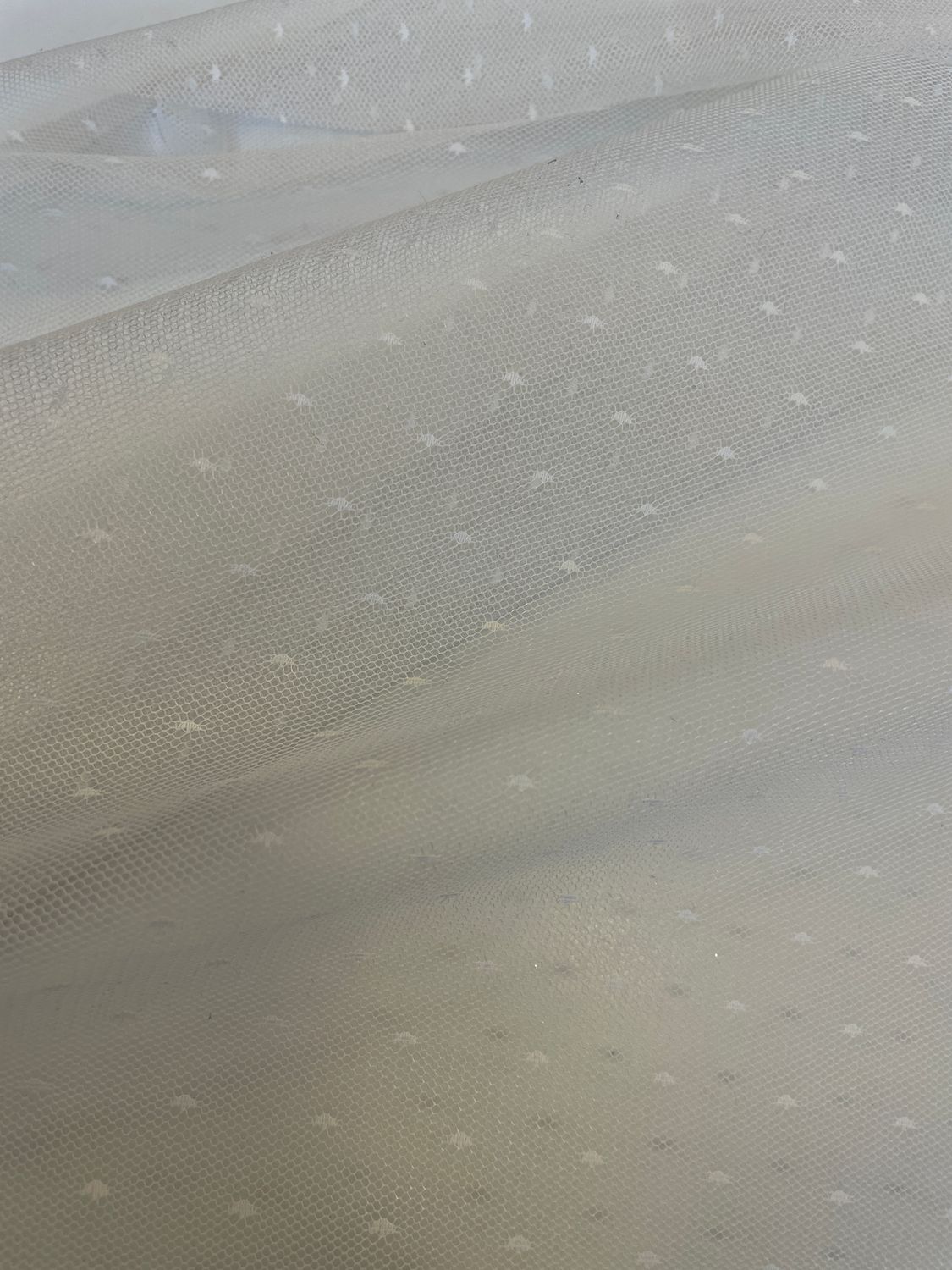 23373 WHITE