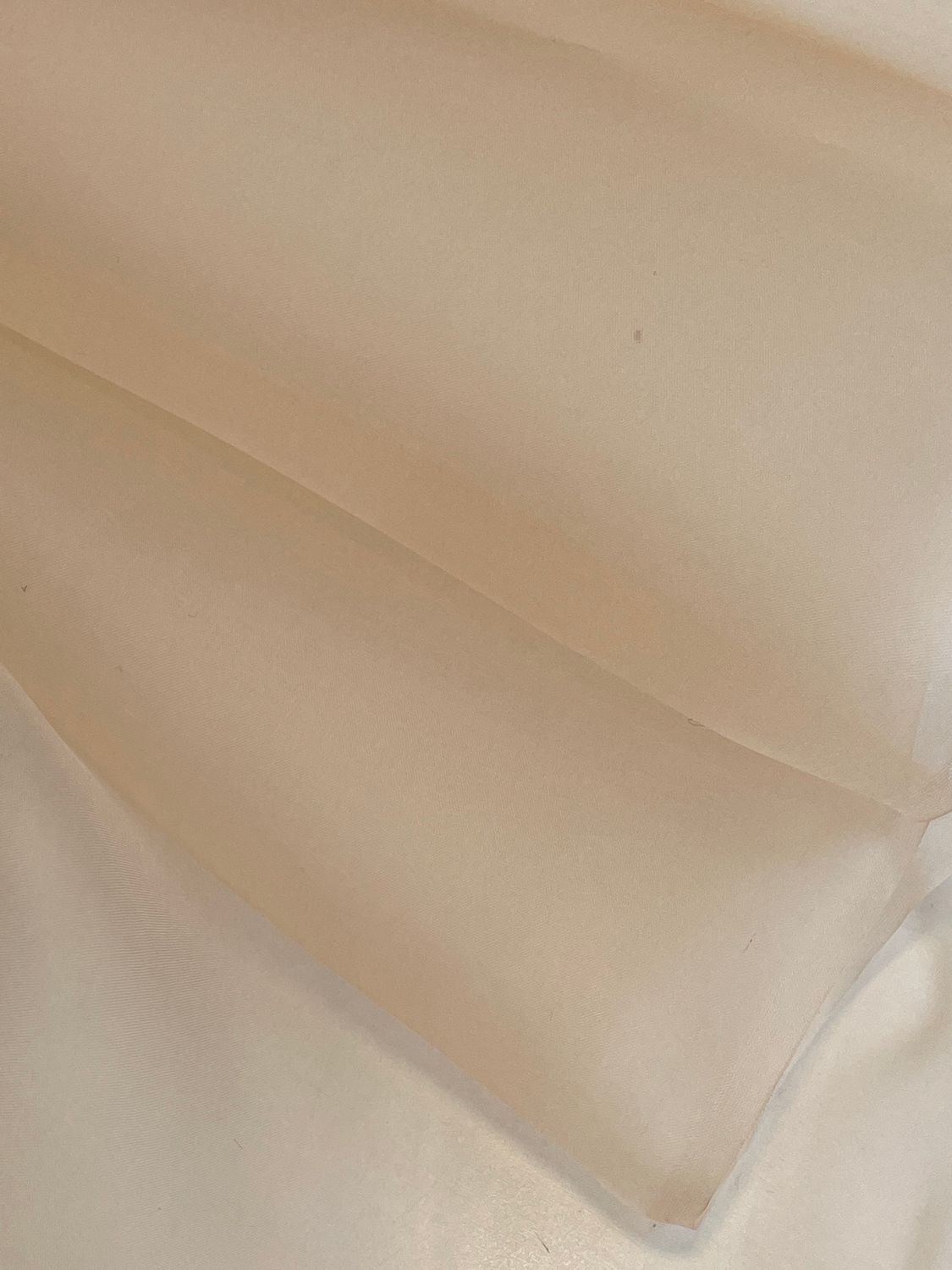 26688 Nude