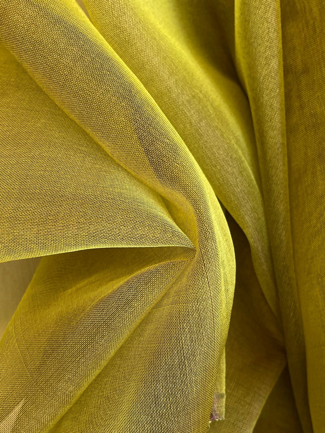 9832 Green-Gold