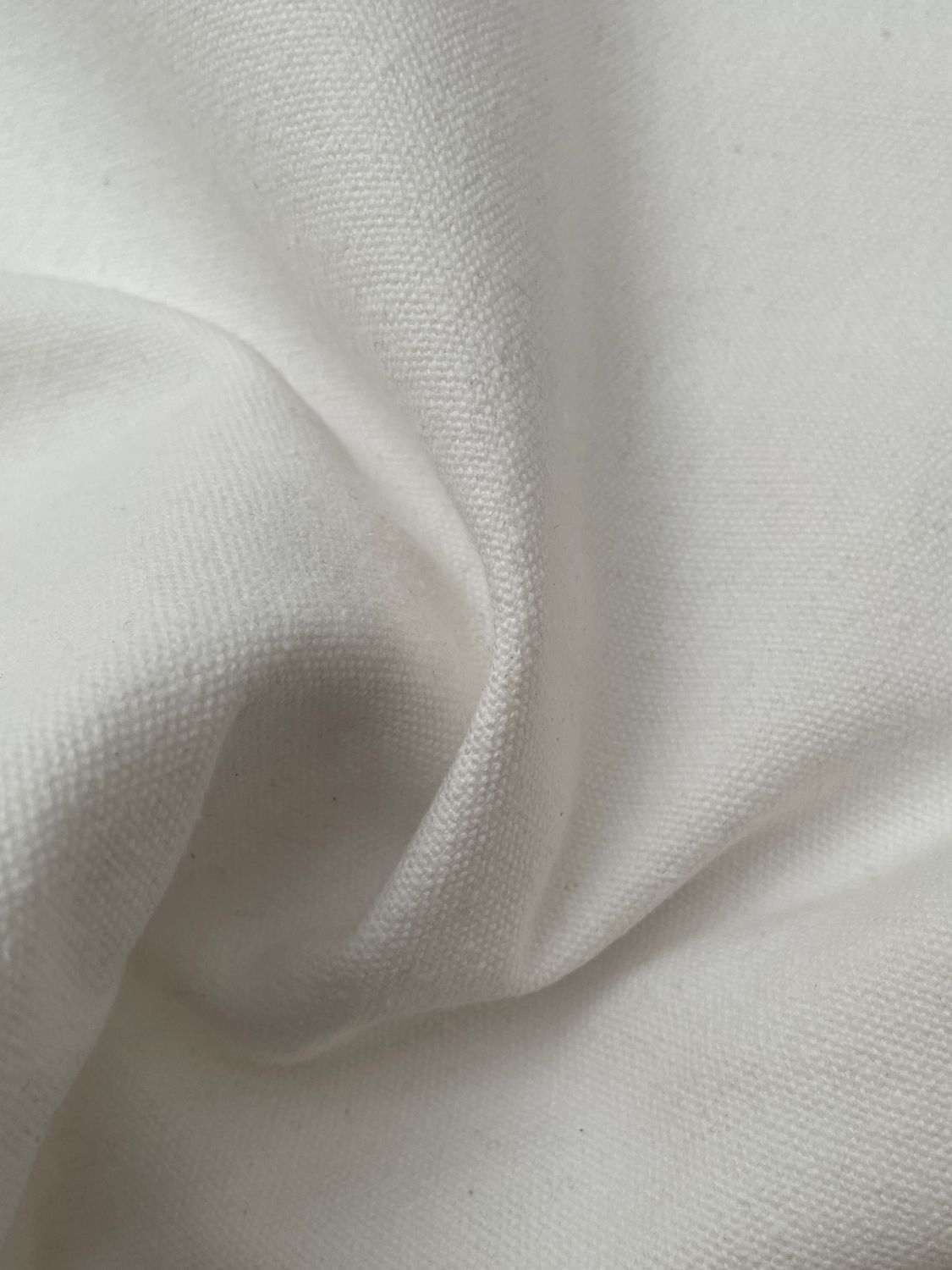 24599 WHITE