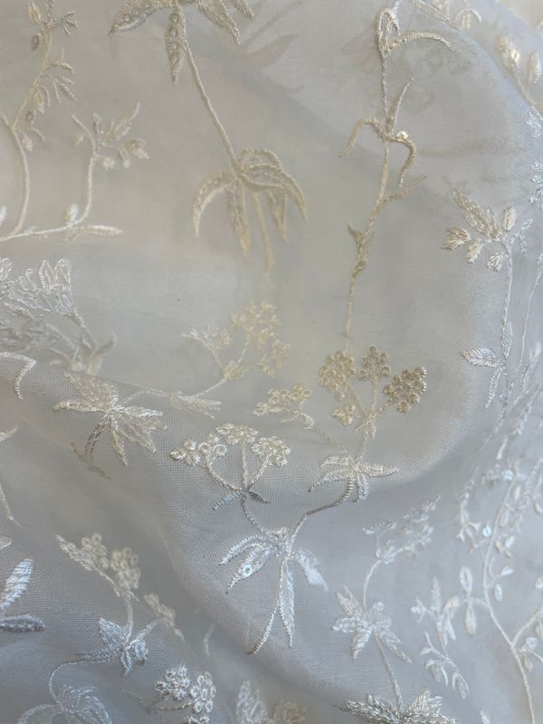 26152 Embroidered 26152 Embroidered