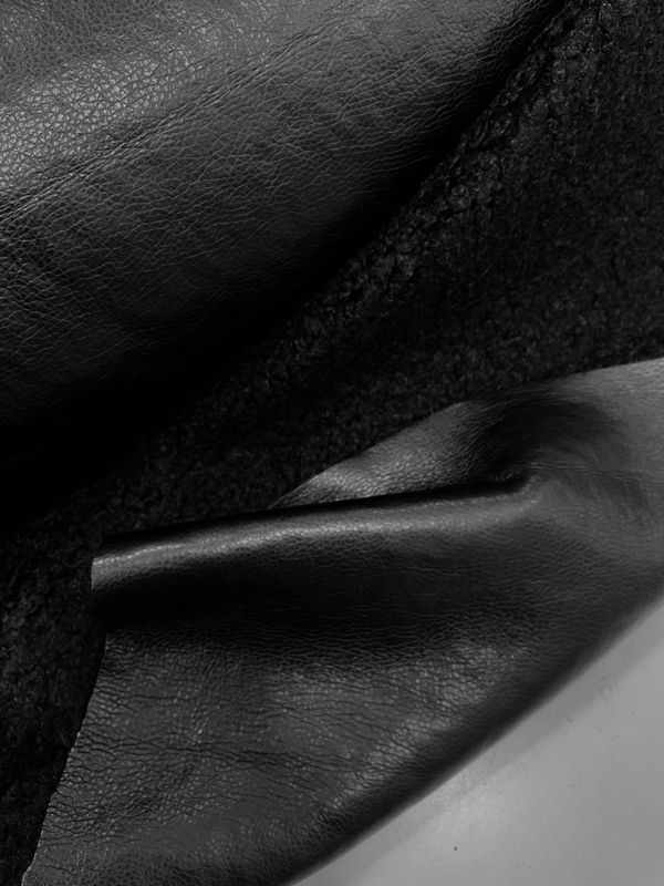 35566 Fake fur black