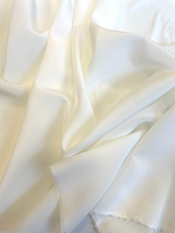 26466 Crêpe de Chine Silk OFF WHITE 26466 Crêpe de Chine Silk OFF WHITE