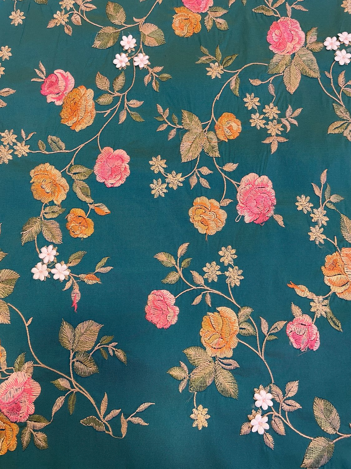 27184 TAFT Bestickt - embroidered