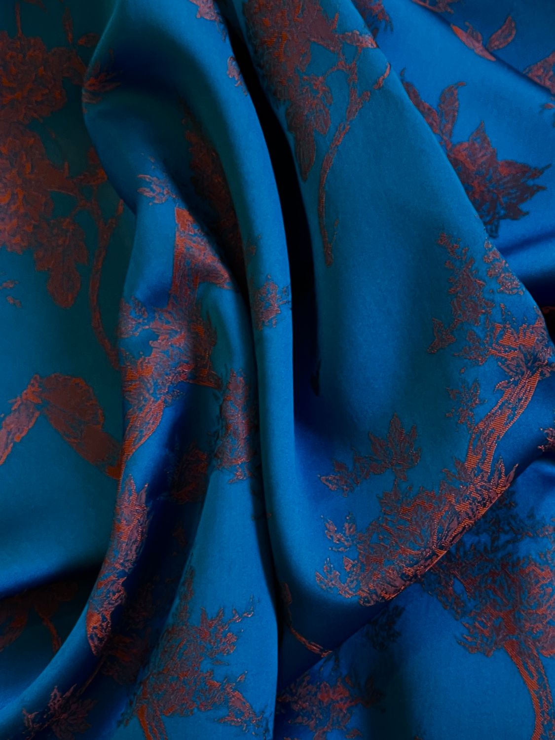 27434