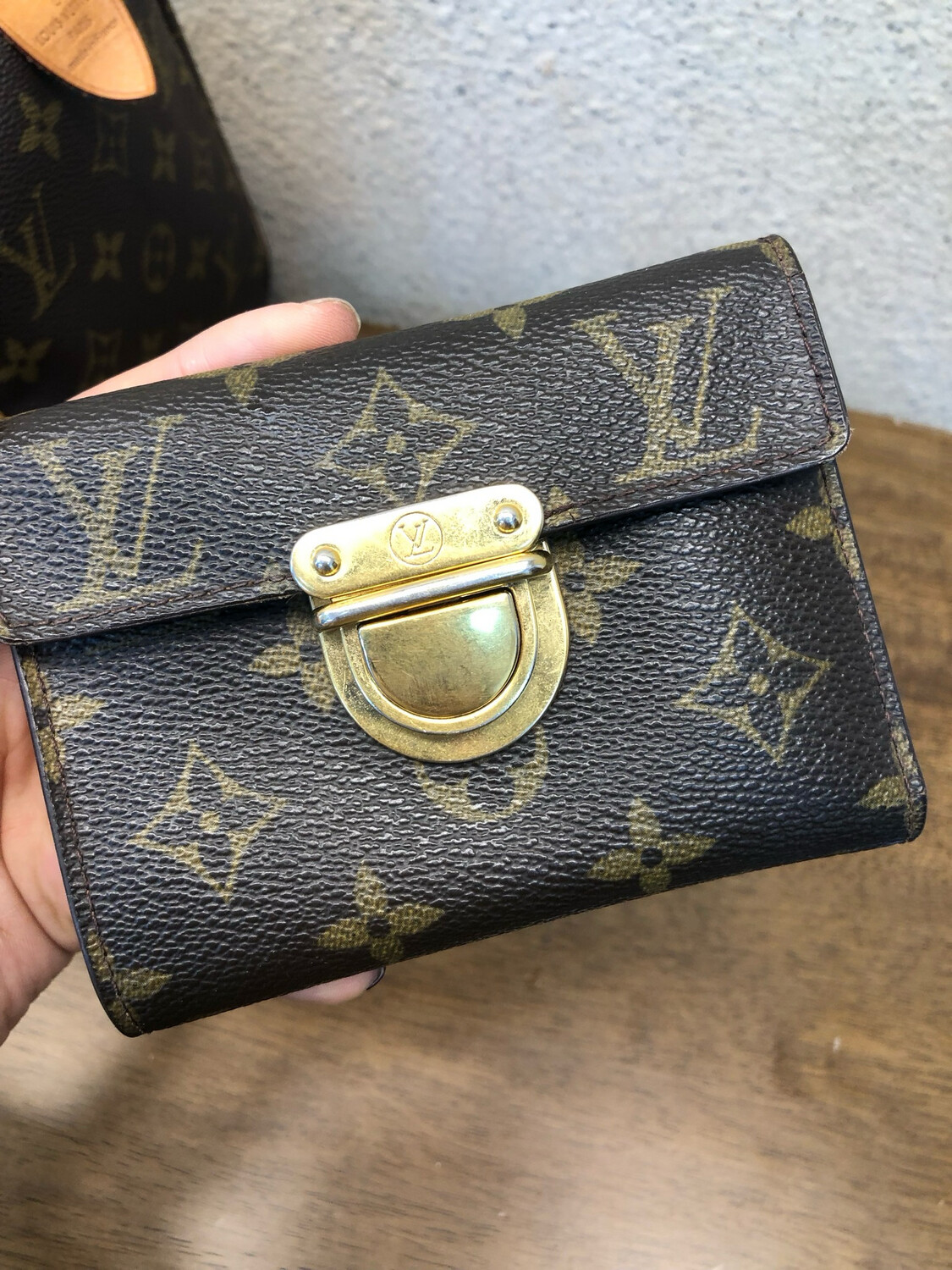 PRELOVED Louis vuitton monogram koala Wallet