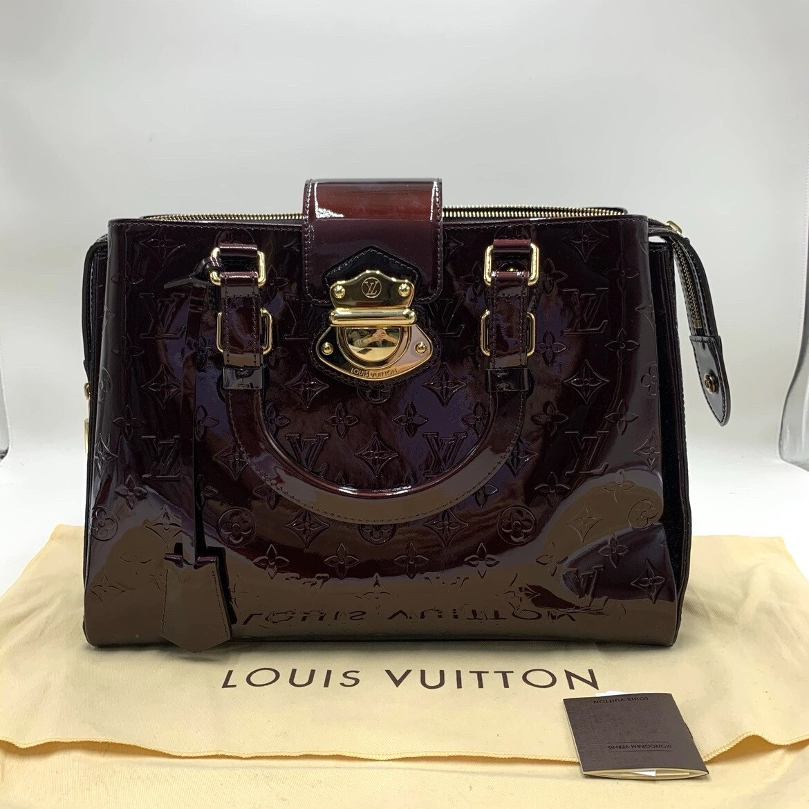 PRELOVED Louis Vuitton Melrose Avenue bag Amarante Vernis With lock keys DR1152