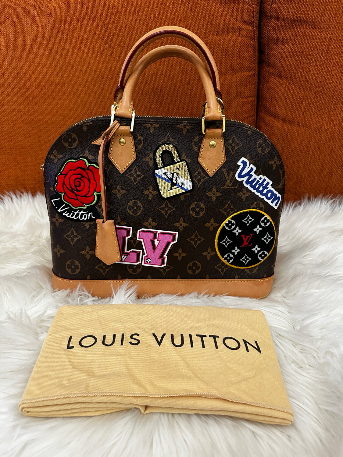 PRELOVED LIMITED EDITION Alma PM Patches  Monogram Louis Vuitton FL2178