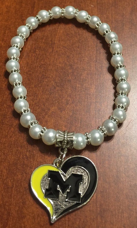 Michigan Wolverines Stretch Fit Swirl Heart Charm Bracelet