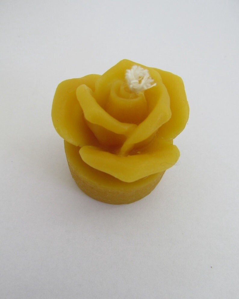 Rose candle
