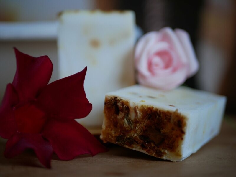 Rose & Hibiscus