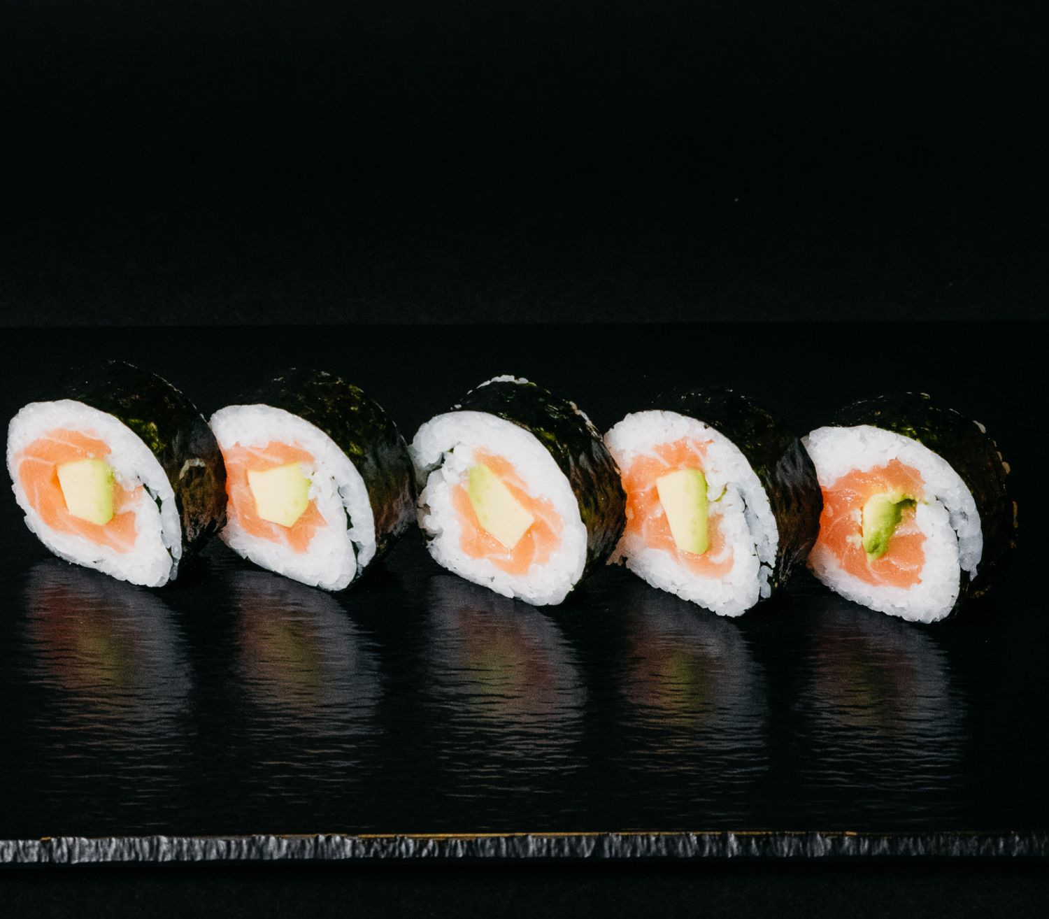 Футомаки Сьомга и авокадо