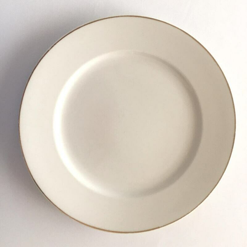 Dinner Plate - Gold Rim (with cutlery)