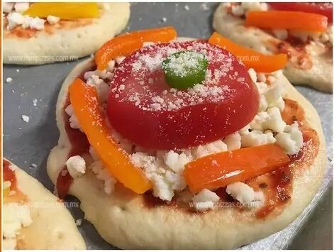 Mini pizza de berengena preparada (4)