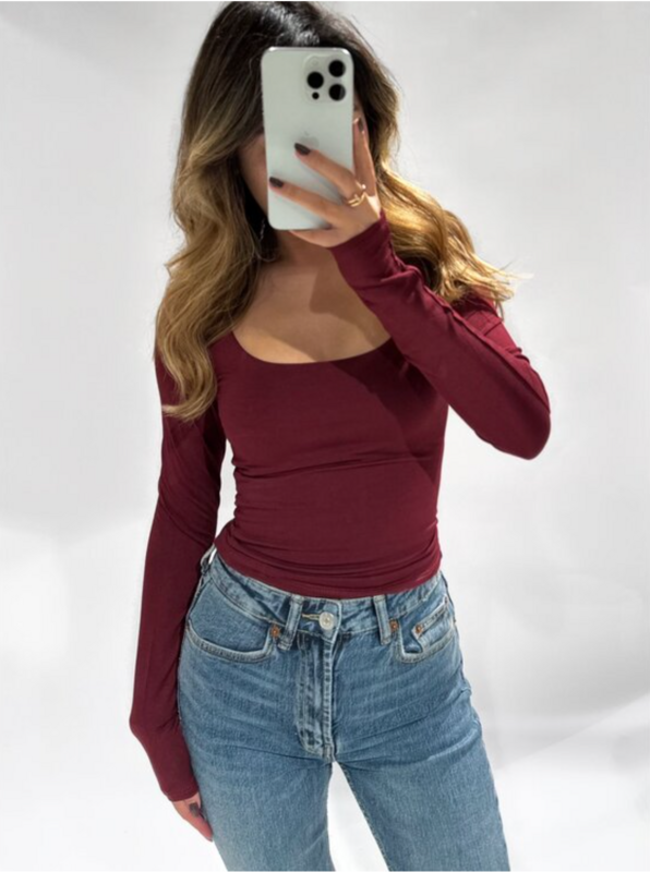 Mila top wine