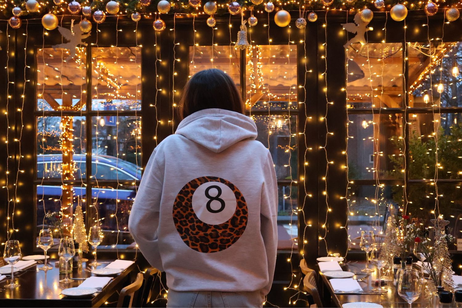 8 BALL HOODIE grijs