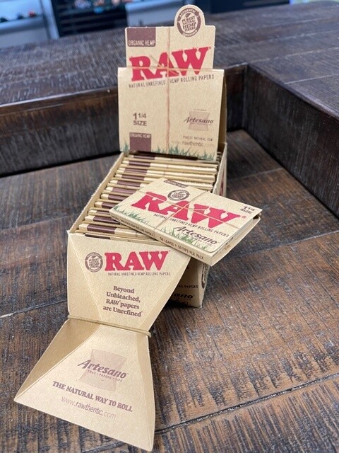 RAW Artesano  Rolling Papers