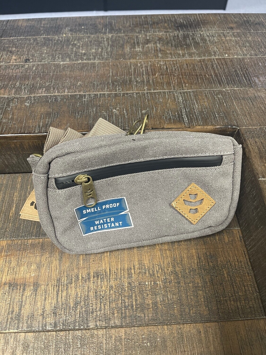 The Companion Crossbody (Revelry), Colour: Ash