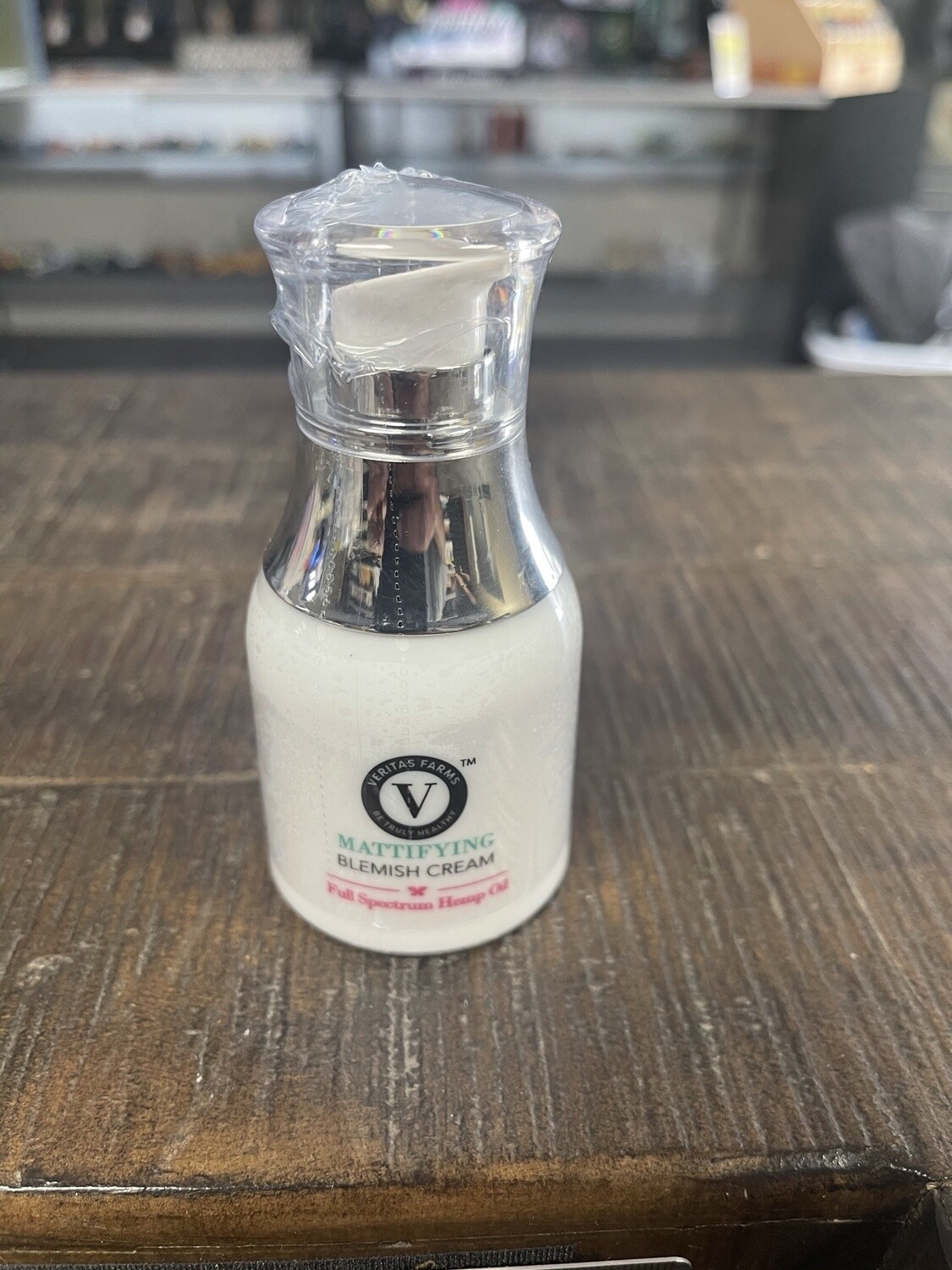 Veritas Farm- Mattifying Blemish Cream 1oz (200mg)