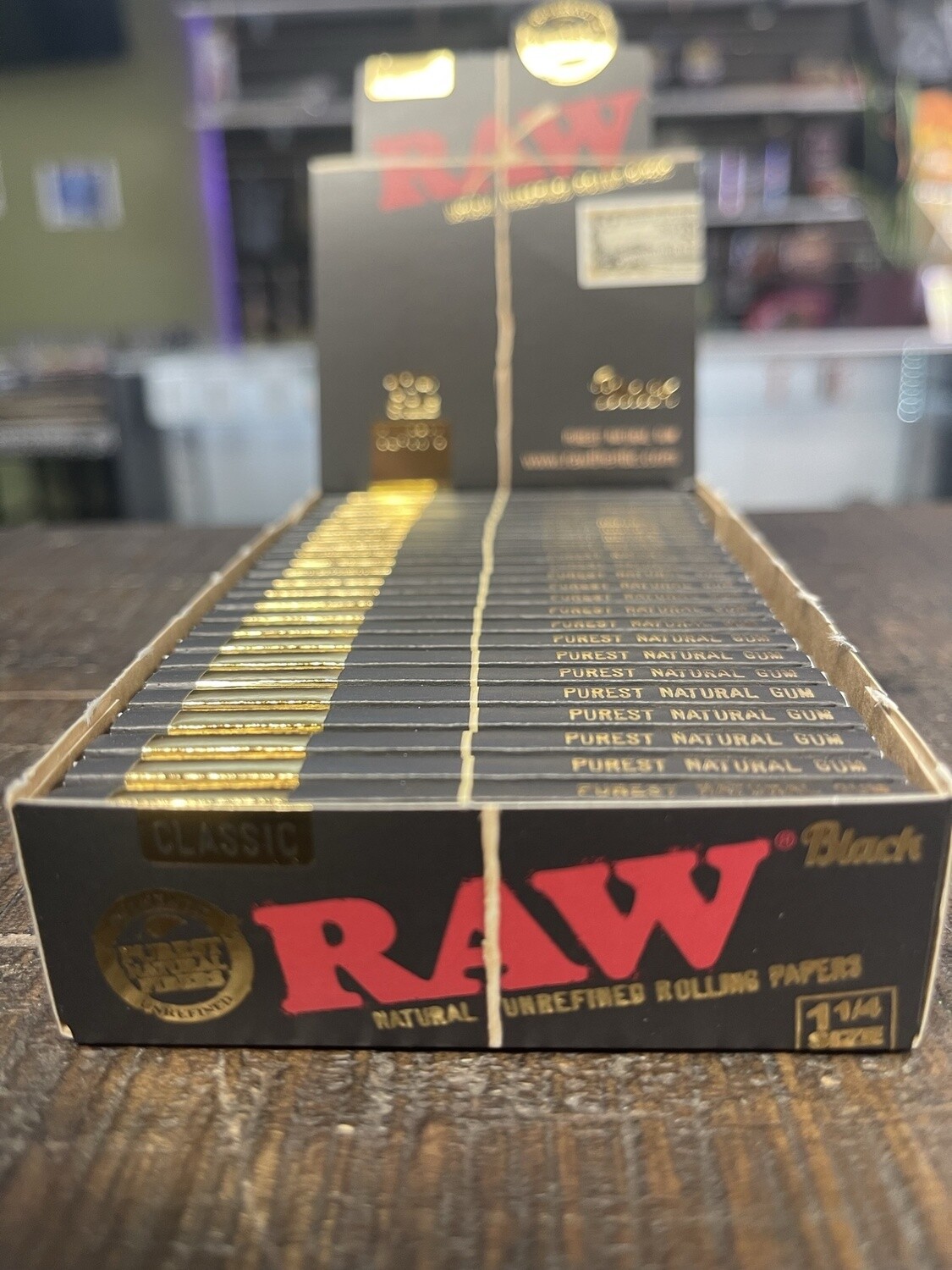 RAW Black Classic Rolling Papers