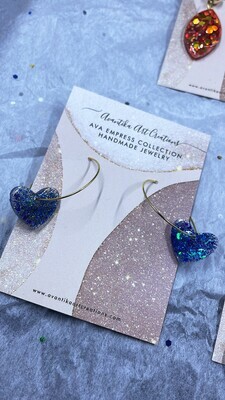 Blue sparkle heart with hoop