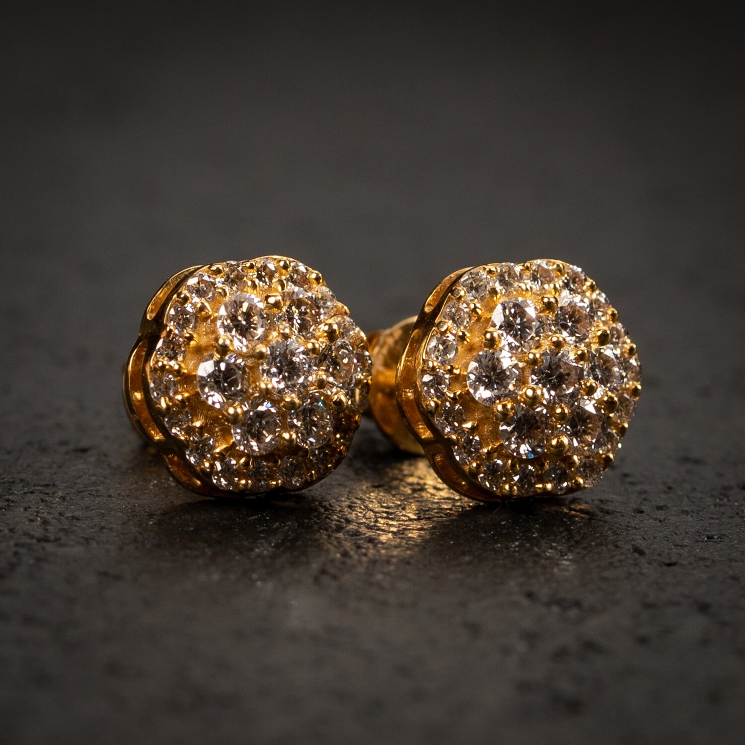 Yellow Gold 14K Flower Cluster 0.70Ct Diamond Stud Earrings
