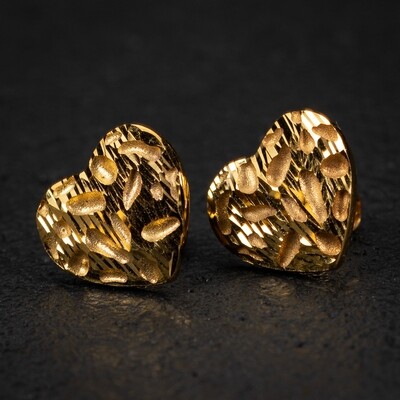 Heart Shaped Women&#39;s Solid 10K Yellow Gold Nugget Stud Earrings