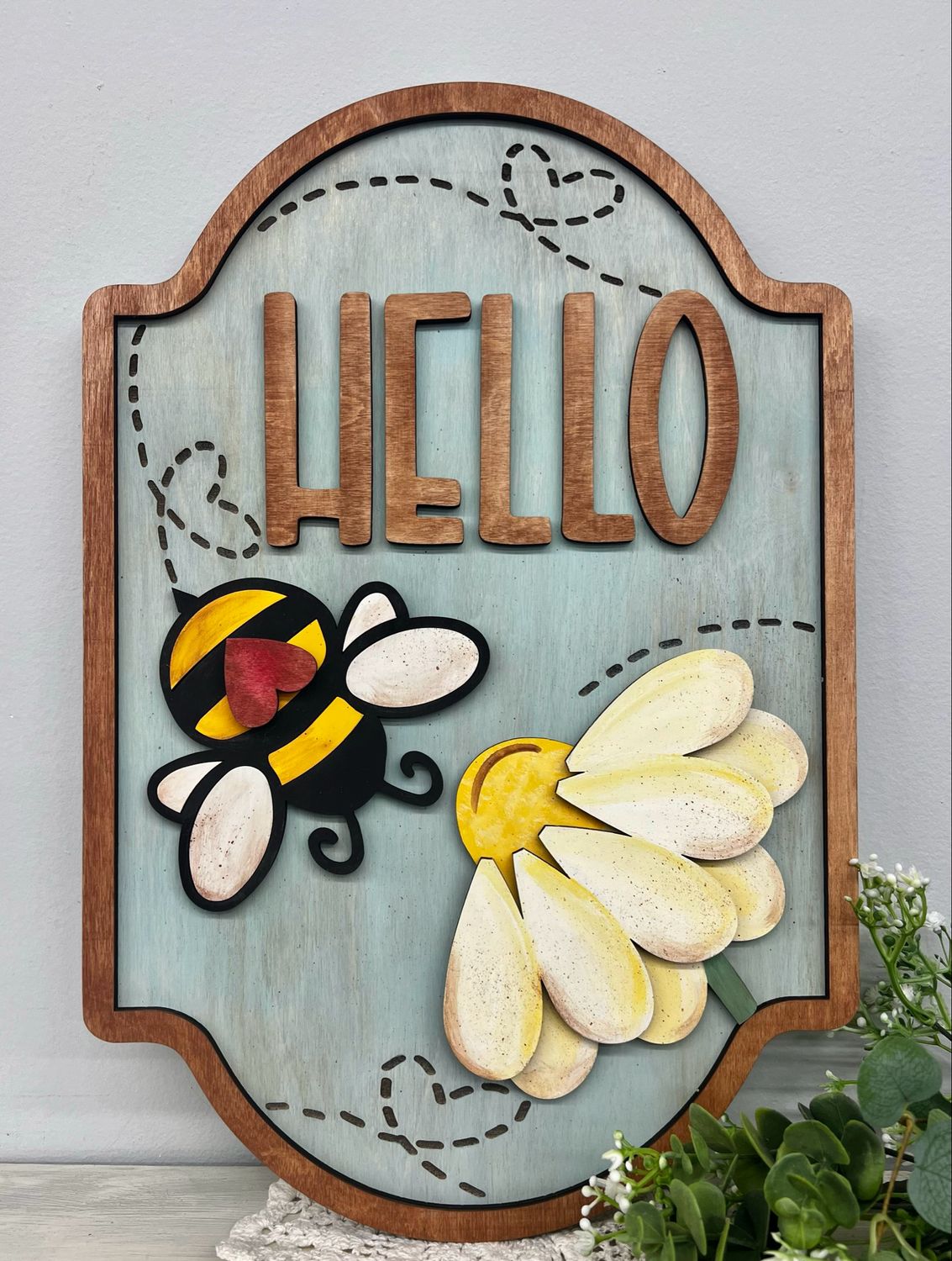 Hello Bee &amp; Daisy
