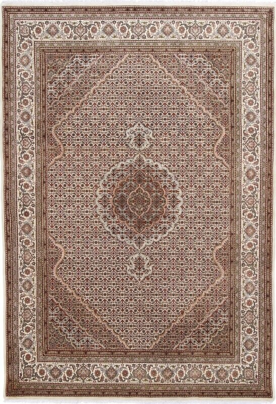 Täbriz
249x172 Täbriz
249x172
