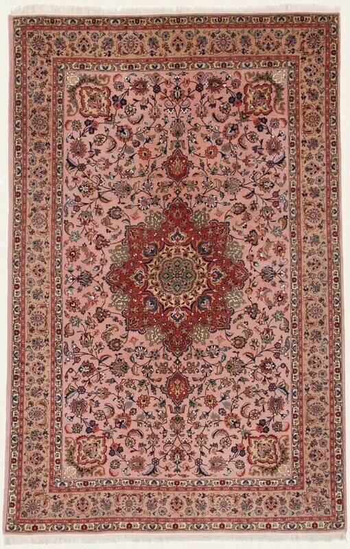 Täbriz Wolle mit Seide
306x203 Täbriz Wolle mit Seide
306x203