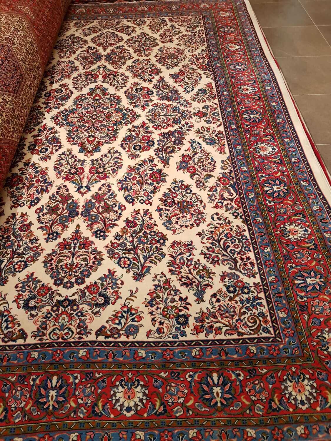 Sarugh
337x245