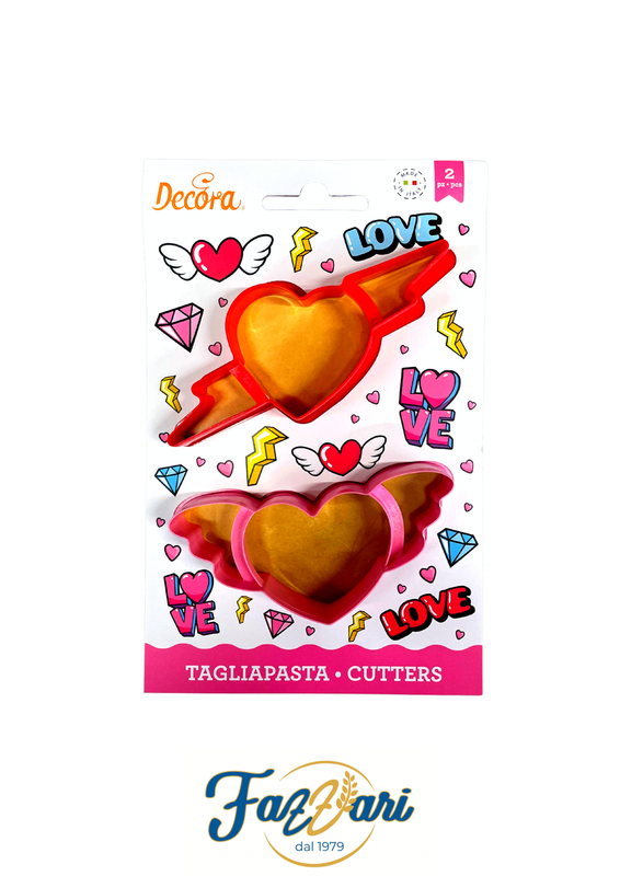 SET TAGLIAPASTA LOVE (2 pezzi)