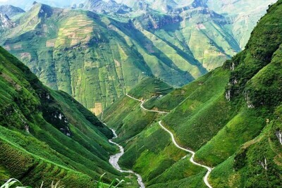 Adventurous. 3D2N TRUE NORTH HA GIANG ADVENTURE