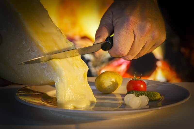 Alt-Senn Raclette ca. 2.6kg - 1/2 RUND